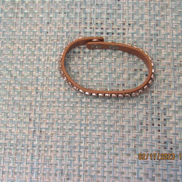 Bundle of 4 Faux Leather Bracelets – Variety Set - Picture 6 of 7